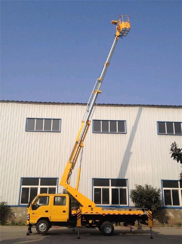 綏陽(yáng)直臂高空作業(yè)車 國(guó)六標(biāo)準(zhǔn)，高效作業(yè)的理想伙伴